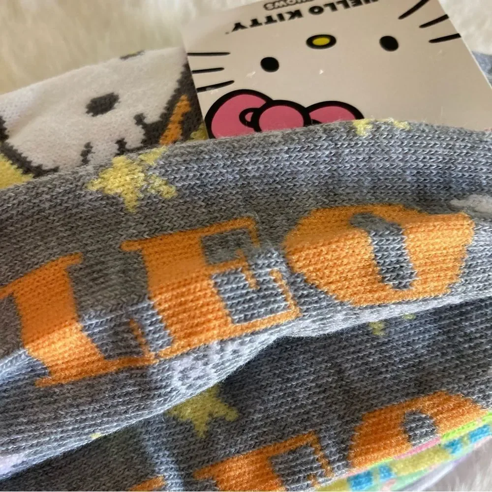 Hello Kitty 5 Pair Zodiac No Show Socks Astrology Horoscope NWT Women's